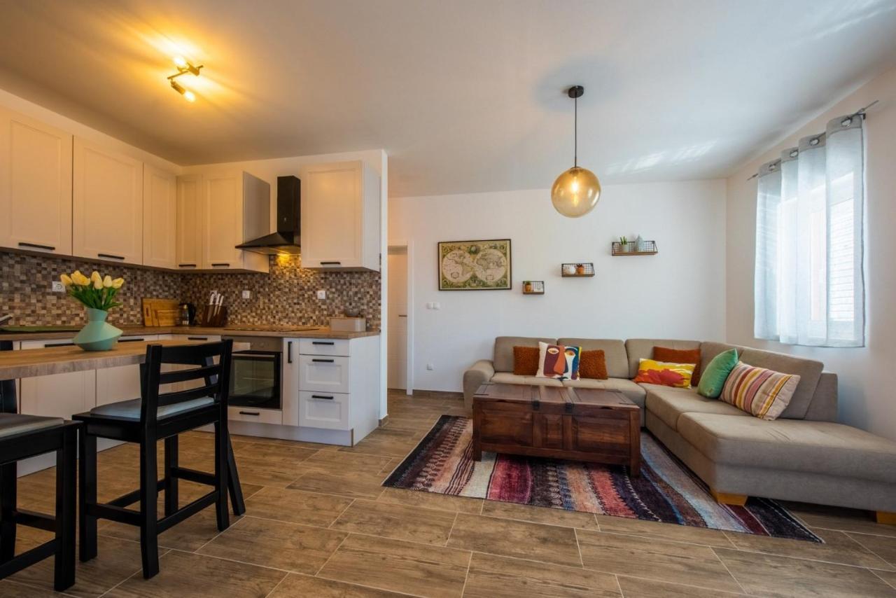 Apartman Paula Kaštela Kültér fotó
