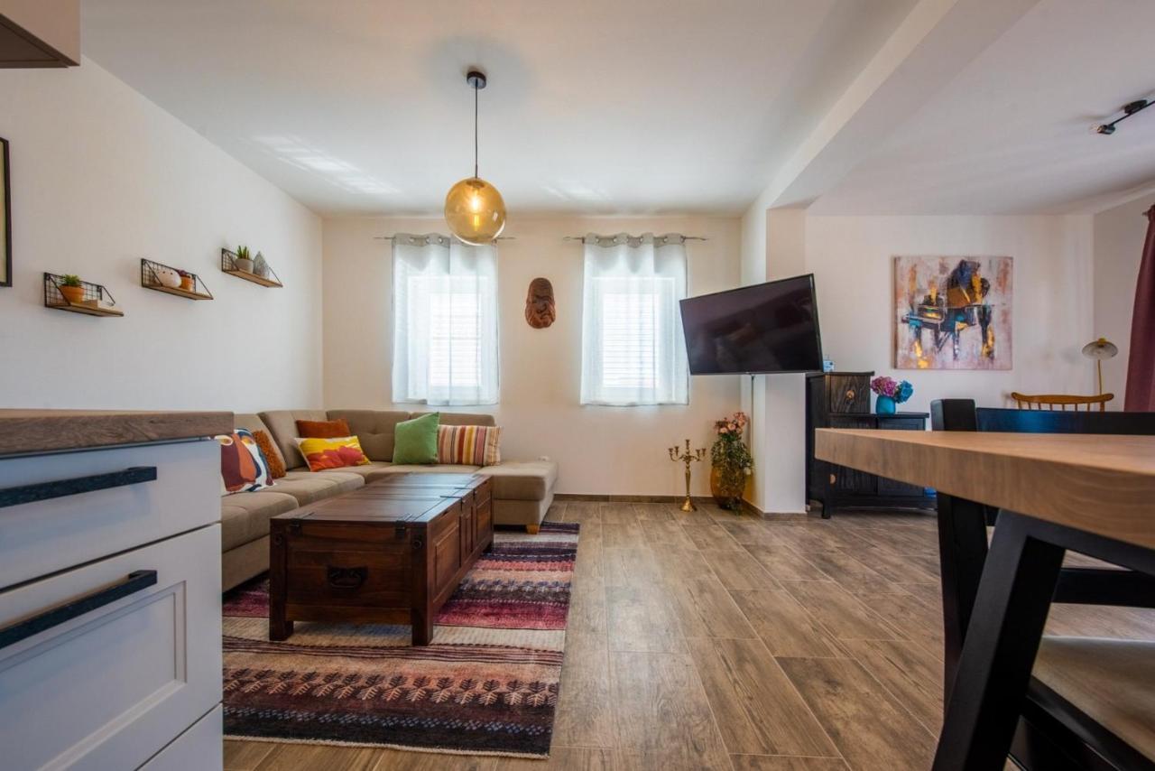 Apartman Paula Kaštela Kültér fotó