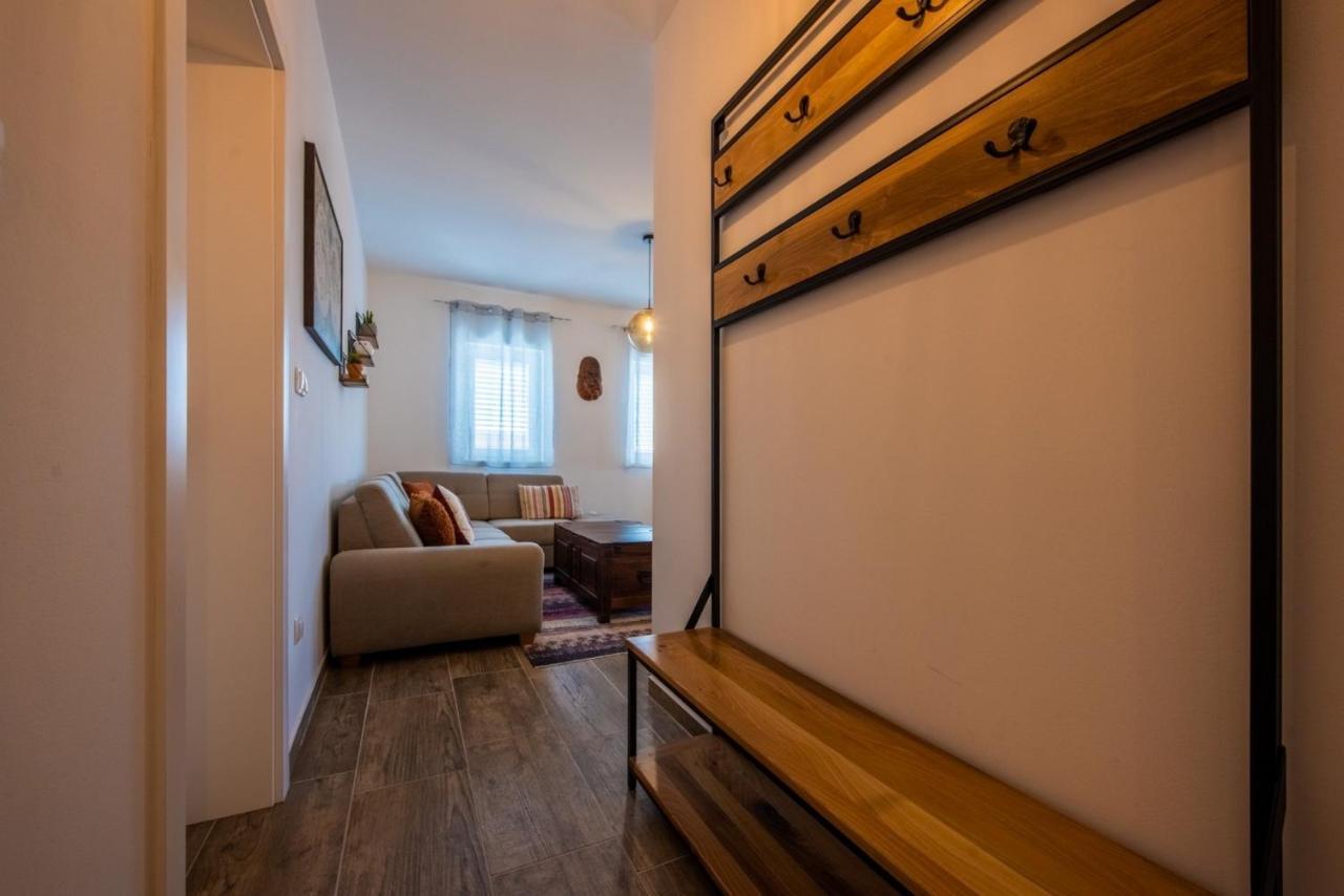 Apartman Paula Kaštela Kültér fotó