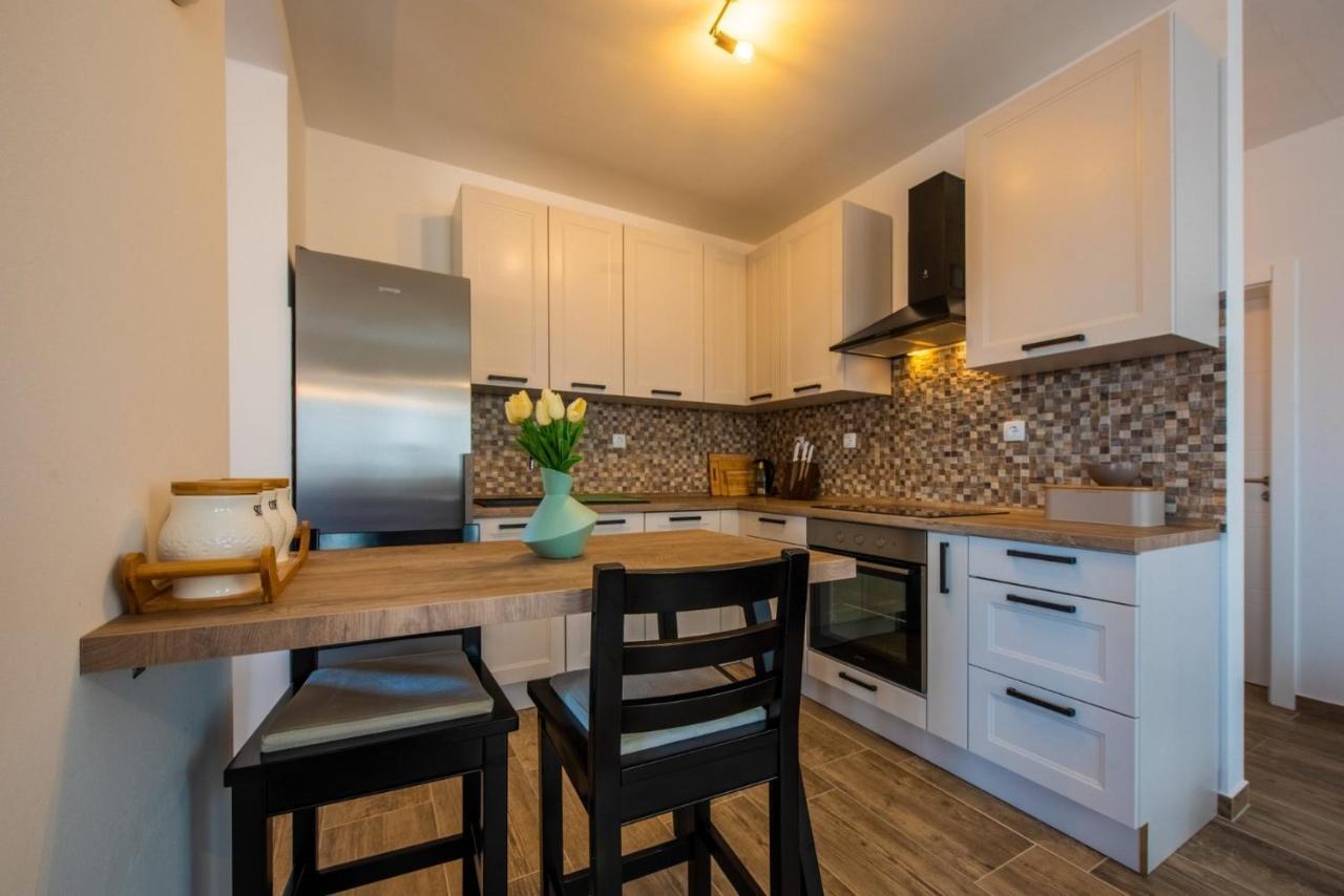 Apartman Paula Kaštela Kültér fotó